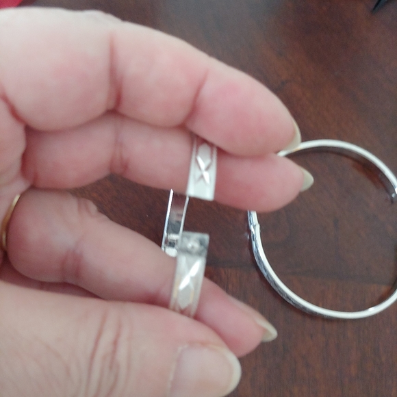 Two stainless etched petite silver bangles - Picture 7 of 8